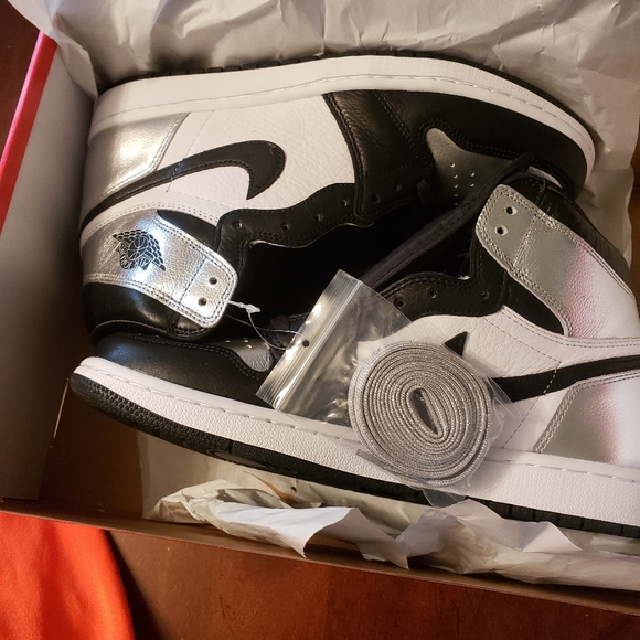 AJ "SILVER TOE" WOMEN JORDAN'S SIZE 10 - Picture 5 of 6